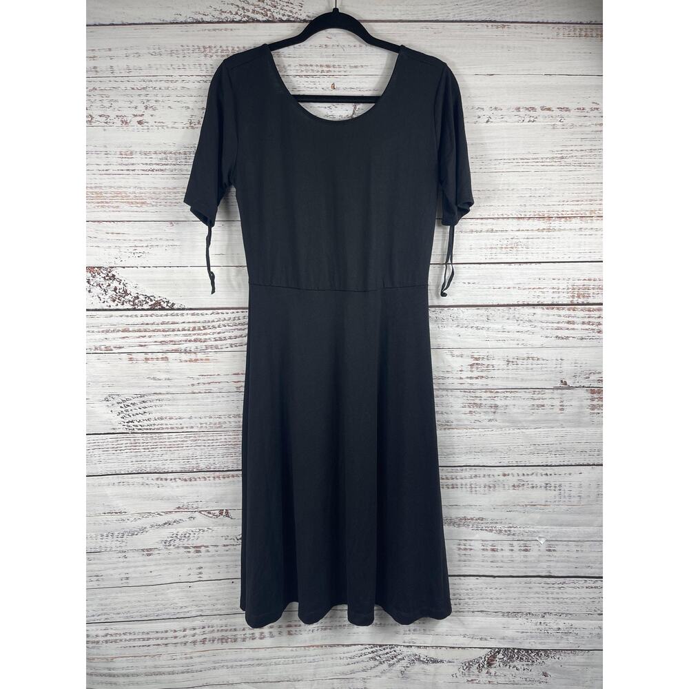 Premise Dresses Dress Women's Medium Black Fit Flare Short Sleeve Midi Classic